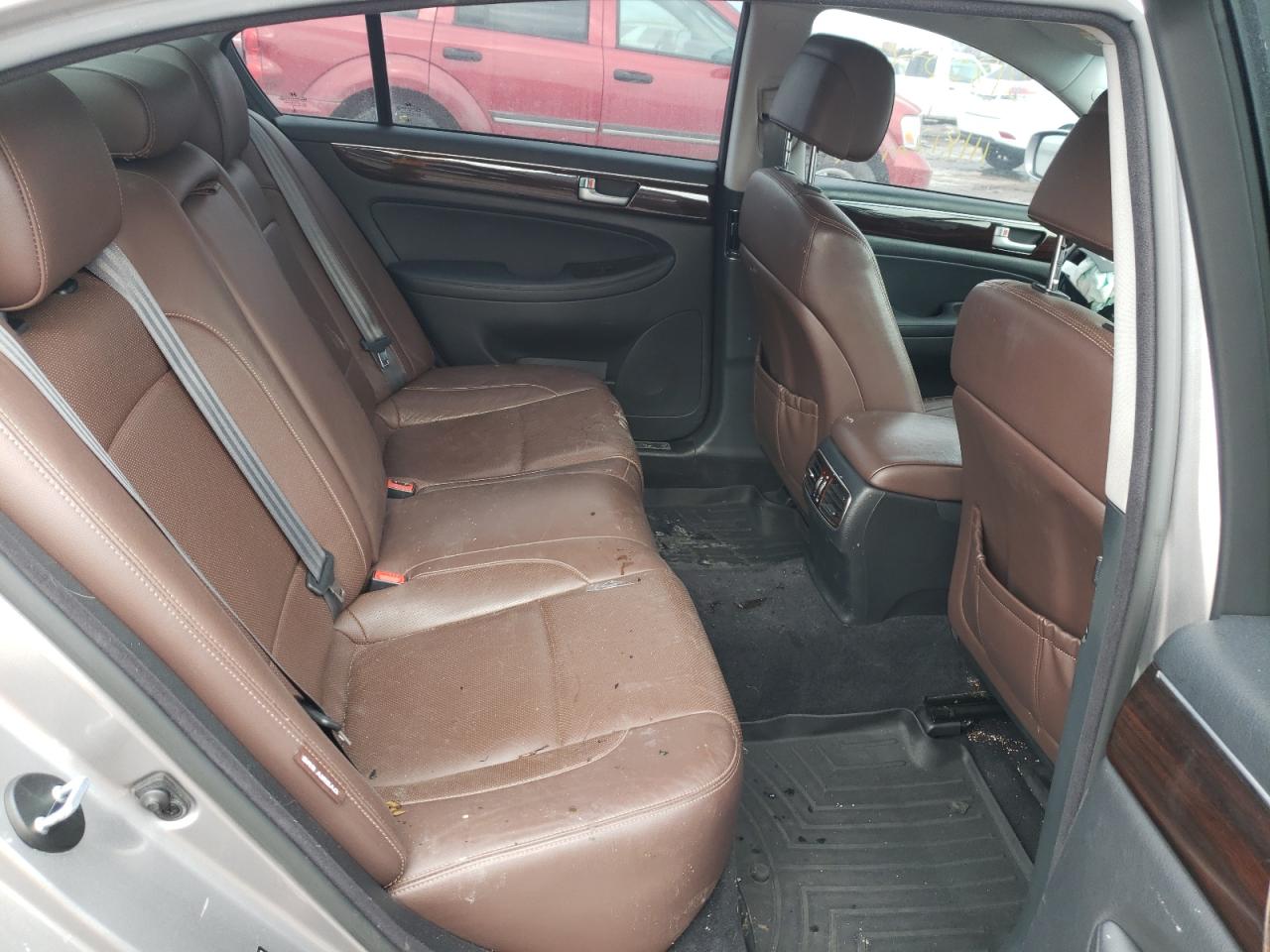 Photo 6 from auction – 2013 HYUNDAI GENESIS 3. with VIN KMHGC4DD7DU237394