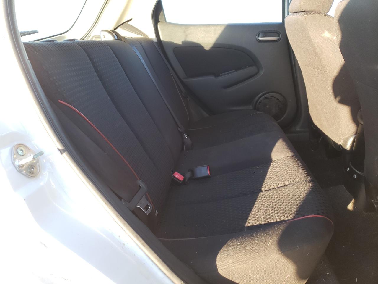 Photo 6 from auction – 2011 MAZDA MAZDA2 with VIN JM1DE1HZXB0118782