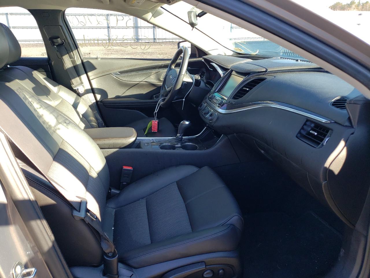 Photo 5 from auction – 2018 CHEVROLET IMPALA LT with VIN 2G1105S36J9112973