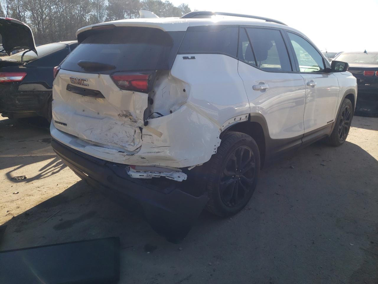 Photo 4 from auction – 2020 GMC TERRAIN SL with VIN 3GKALMEV8LL331296