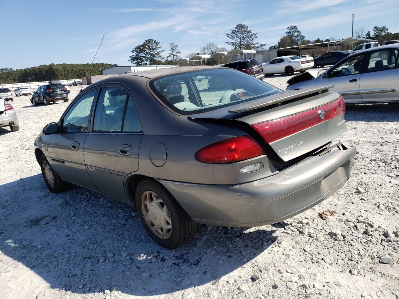 Photo 3 from auction – 1998 MERCURY TRACER LS with VIN 1MEFM13P2WW621743