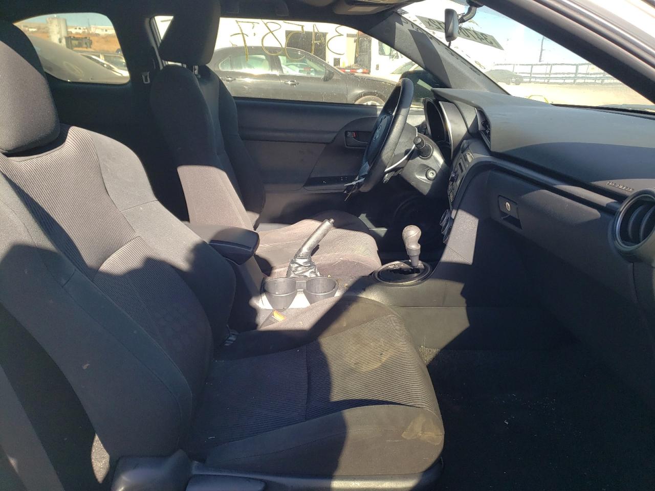 Photo 5 from auction – 2013 TOYOTA SCION TC with VIN JTKJF5C78D3055818