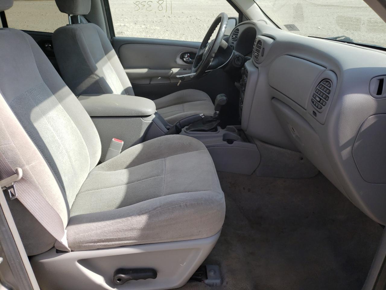 Photo 5 from auction – 2007 CHEVROLET TRAILBLAZE with VIN 1GNDT13SX72129171