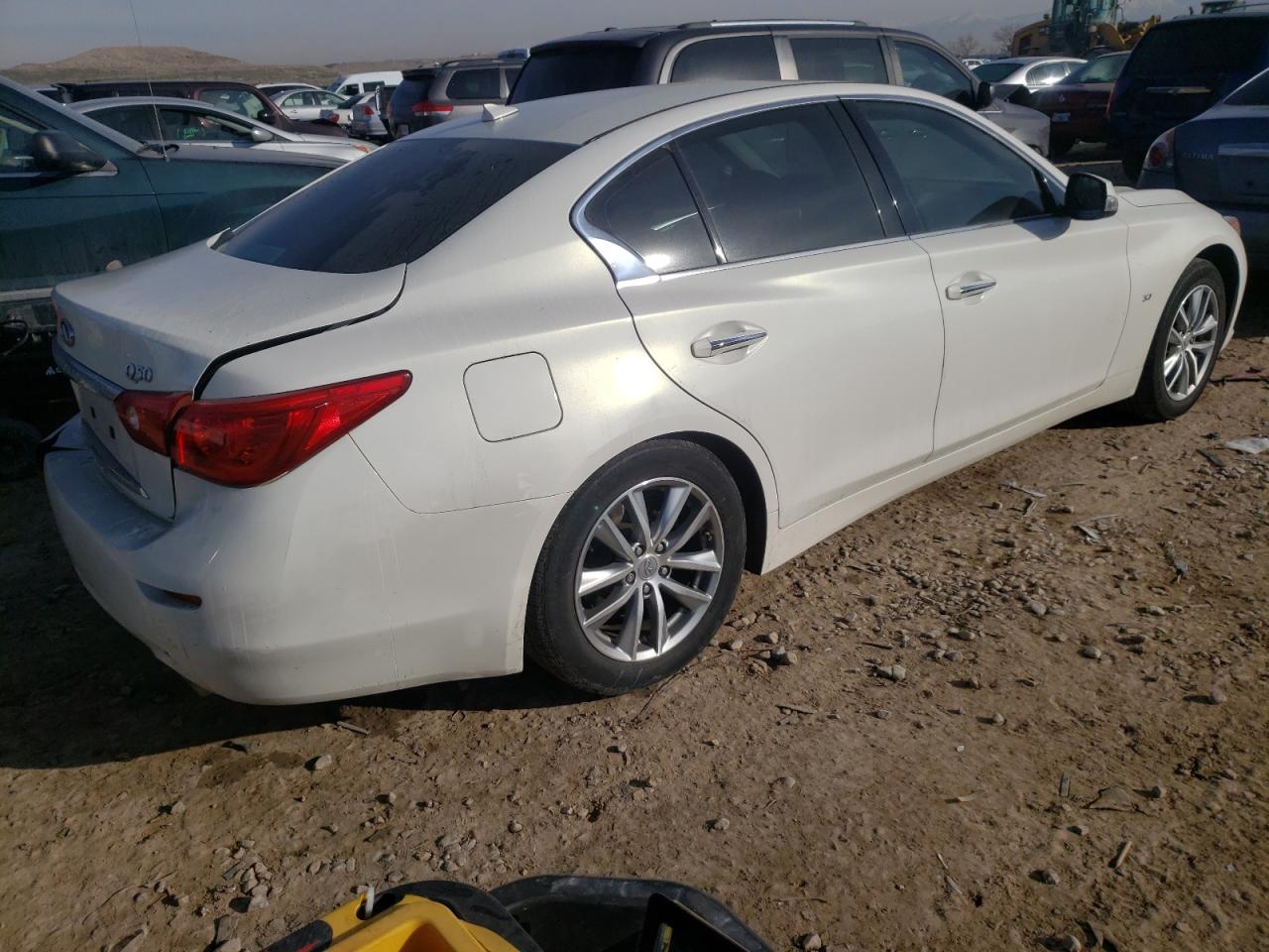 Photo 4 from auction – 2014 INFINITI Q50 with VIN JN1BV7AR4EM681752