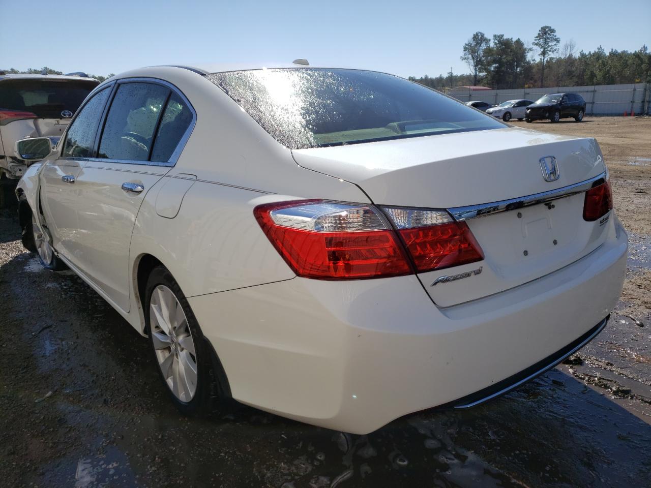 Photo 3 from auction – 2015 HONDA ACCORD EXL with VIN 1HGCR2F89FA084030