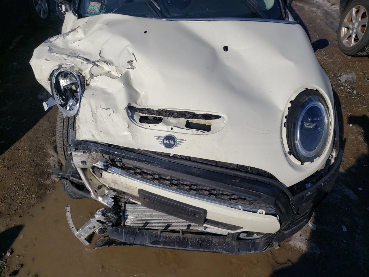 Photo 7 from auction – 2022 MINI COOPER S with VIN WMW53DK05N2R20376