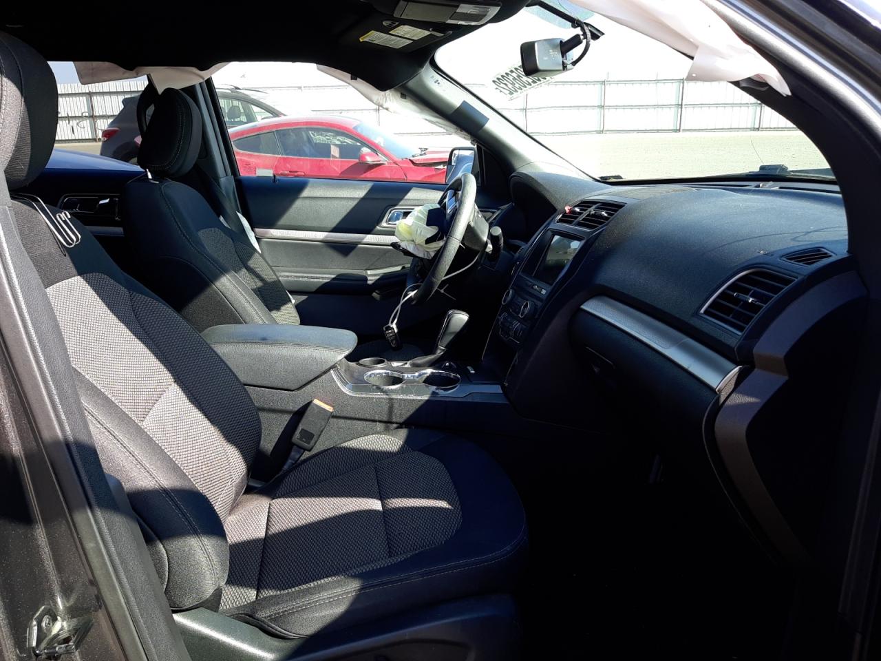 Photo 5 from auction – 2018 FORD EXPLORER X with VIN 1FM5K7DH8JGB44859