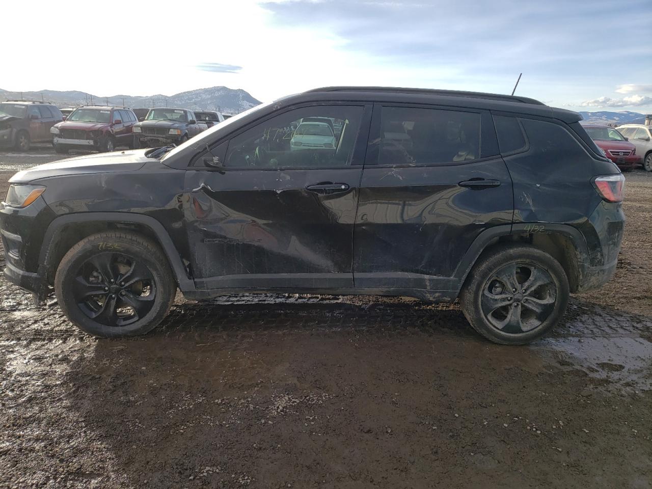 Photo 9 from auction – 2018 JEEP COMPASS LA with VIN 3C4NJDBBXJT453300