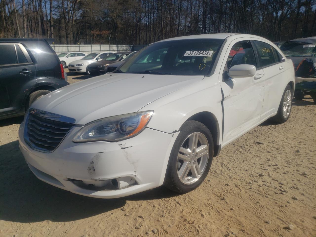 Photo 2 from auction – 2011 CHRYSLER 200 LX with VIN 1C3BC4FBXBN565902