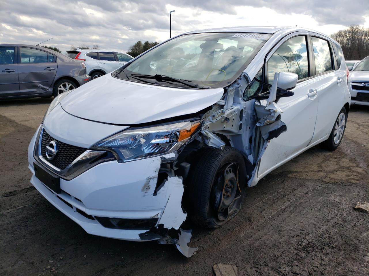 Photo 2 from auction – 2019 NISSAN VERSA NOTE with VIN 3N1CE2CP1KL355836