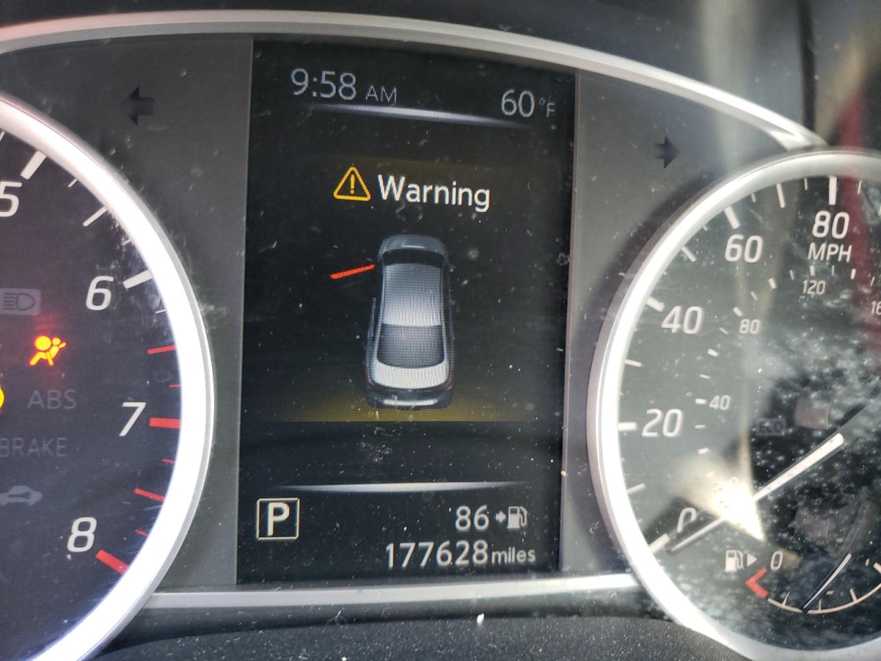 Photo 8 from auction – 2017 NISSAN SENTRA S with VIN 3N1AB7AP1HY276193
