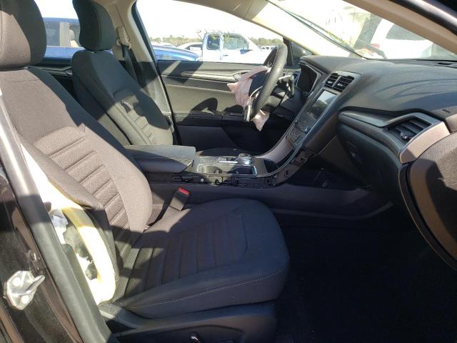 Photo 5 from auction – 2019 FORD FUSION with VIN 3FA6P0HD7KR199182