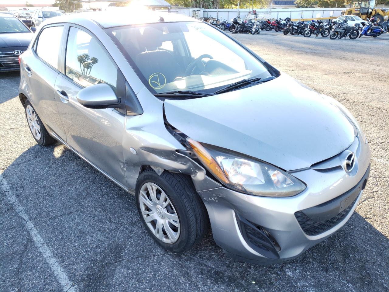 MAZDA MAZDA2 2011 with VIN JM1DE1HY2B0131002 - Photo from auction