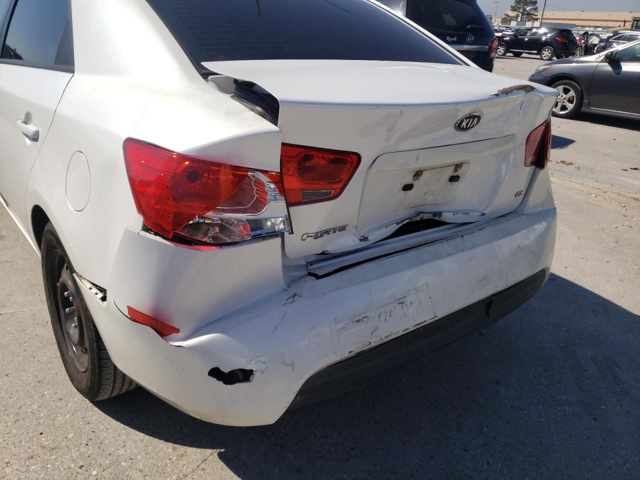 Photo 9 from auction – 2011 KIA FORTE EX with VIN KNAFU4A27B5458773