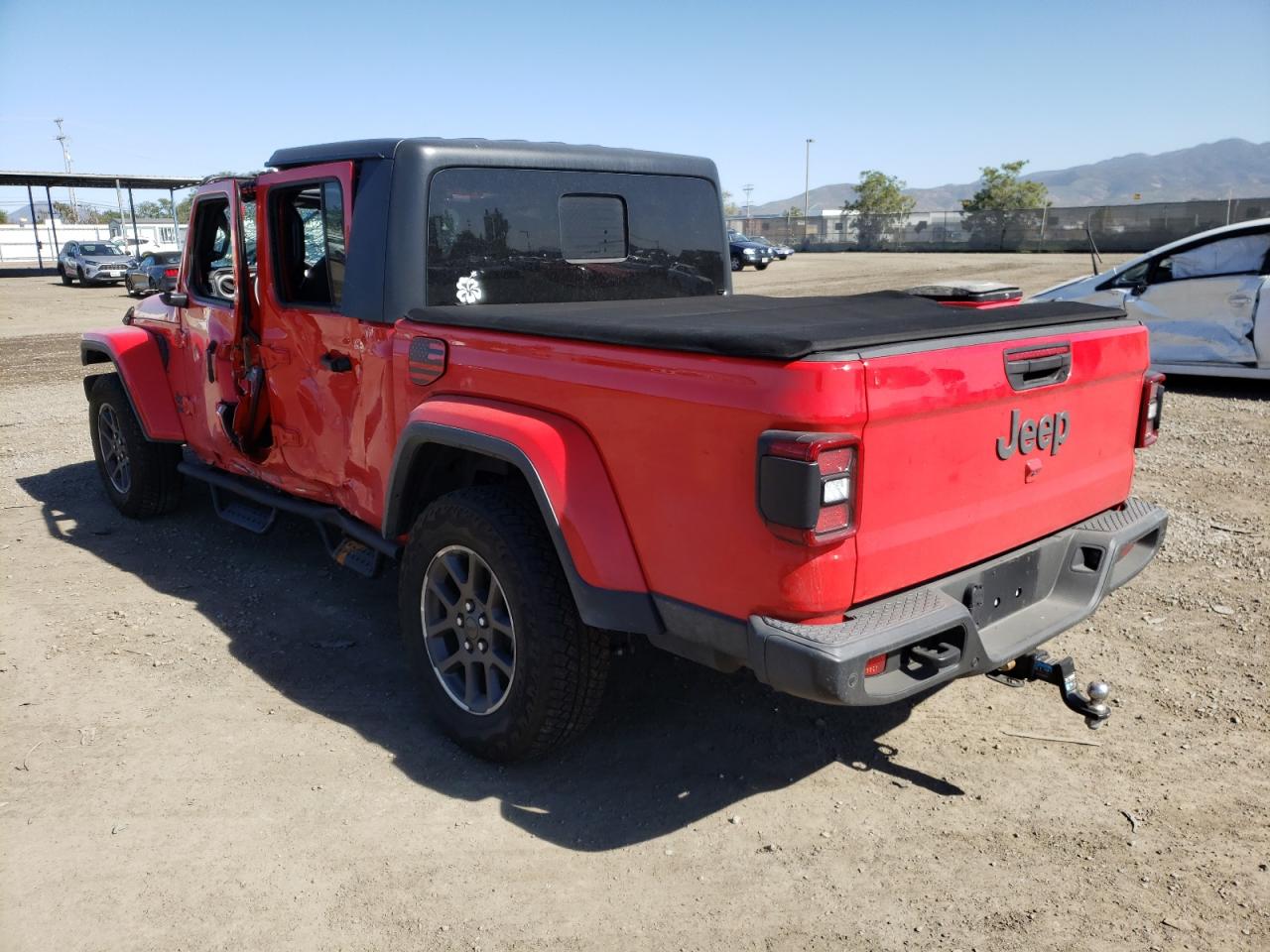 Photo 3 from auction – 2021 JEEP GLADIATOR with VIN 1C6HJTAG1ML534729