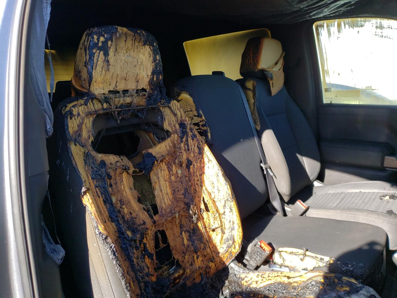 Photo 9 from auction – 2021 CHEVROLET SILVERADO with VIN 3GCUYEED1MG111144