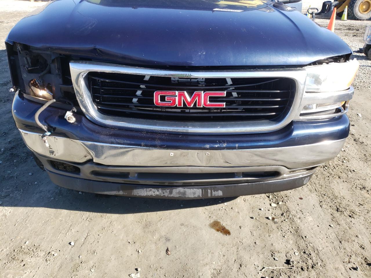 Photo 9 from auction – 2005 GMC YUKON with VIN 1GKEC13TX5J160983