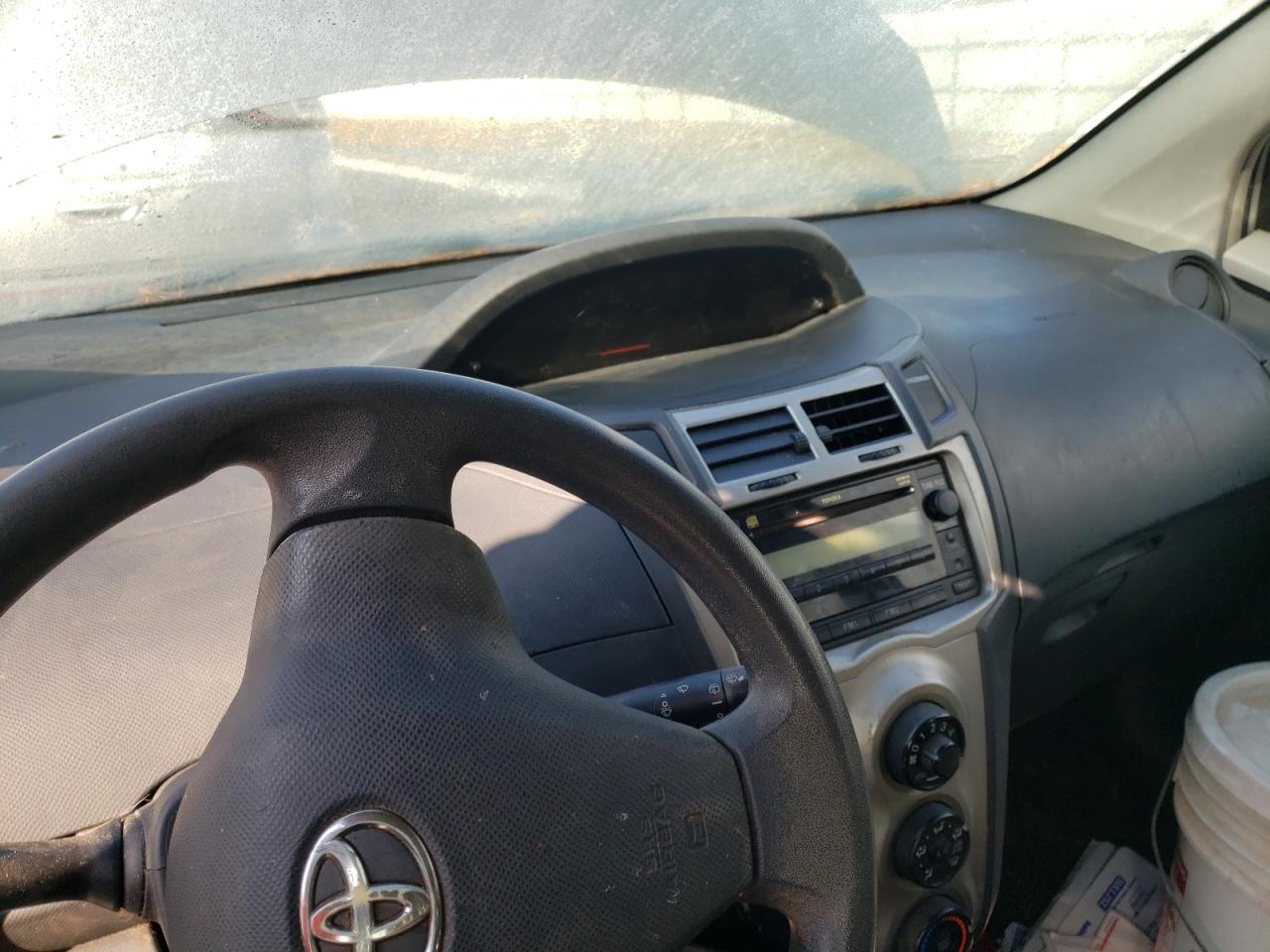 Photo 8 from auction – 2011 TOYOTA YARIS with VIN JTDKT4K31B5332176