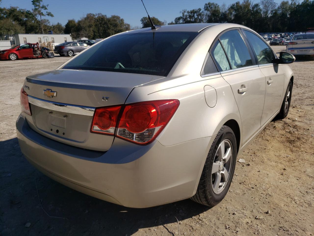 Photo 4 from auction – 2014 CHEVROLET CRUZE with VIN 1G1PC5SBXE7228323