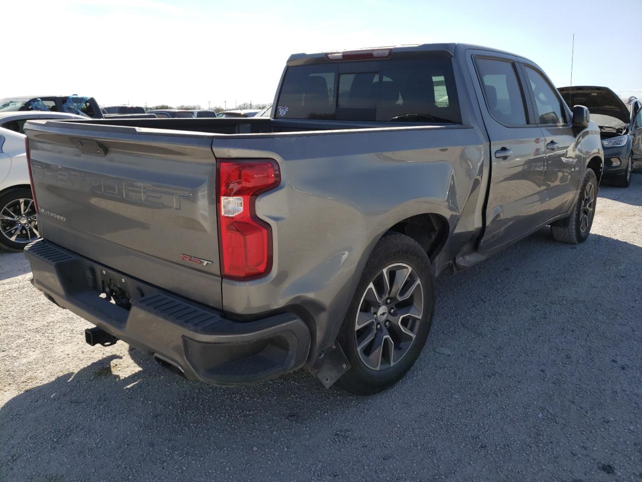 Photo 4 from auction – 2021 CHEVROLET SILVERADO with VIN 1GCUYEED7MZ128448