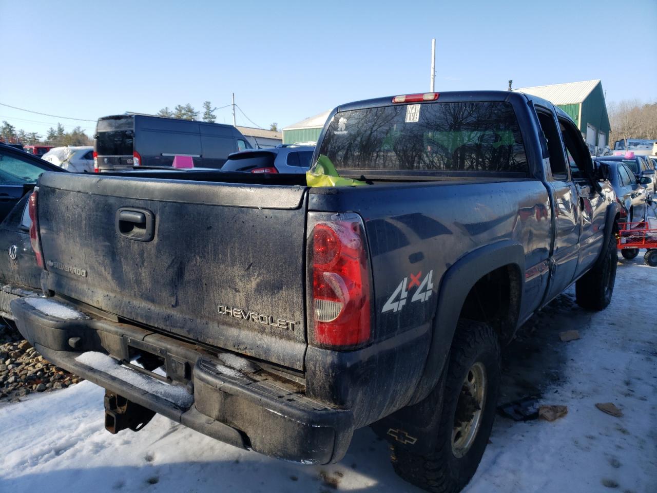 Photo 4 from auction – 2005 CHEVROLET SILVERADO with VIN 1GCHK29U55E149447