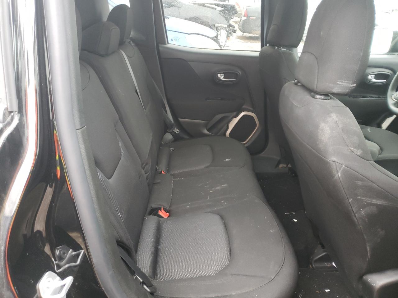 Photo 6 from auction – 2017 JEEP RENEGADE S with VIN ZACCJBAB8HPG39822