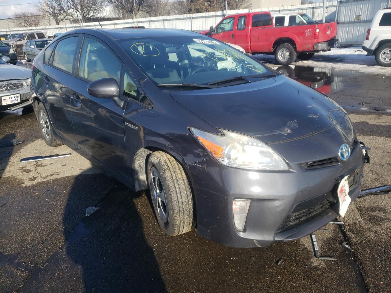 TOYOTA PRIUS 2013 z numerem VIN JTDKN3DU2D5599081 - Zdjęcie z aukcji