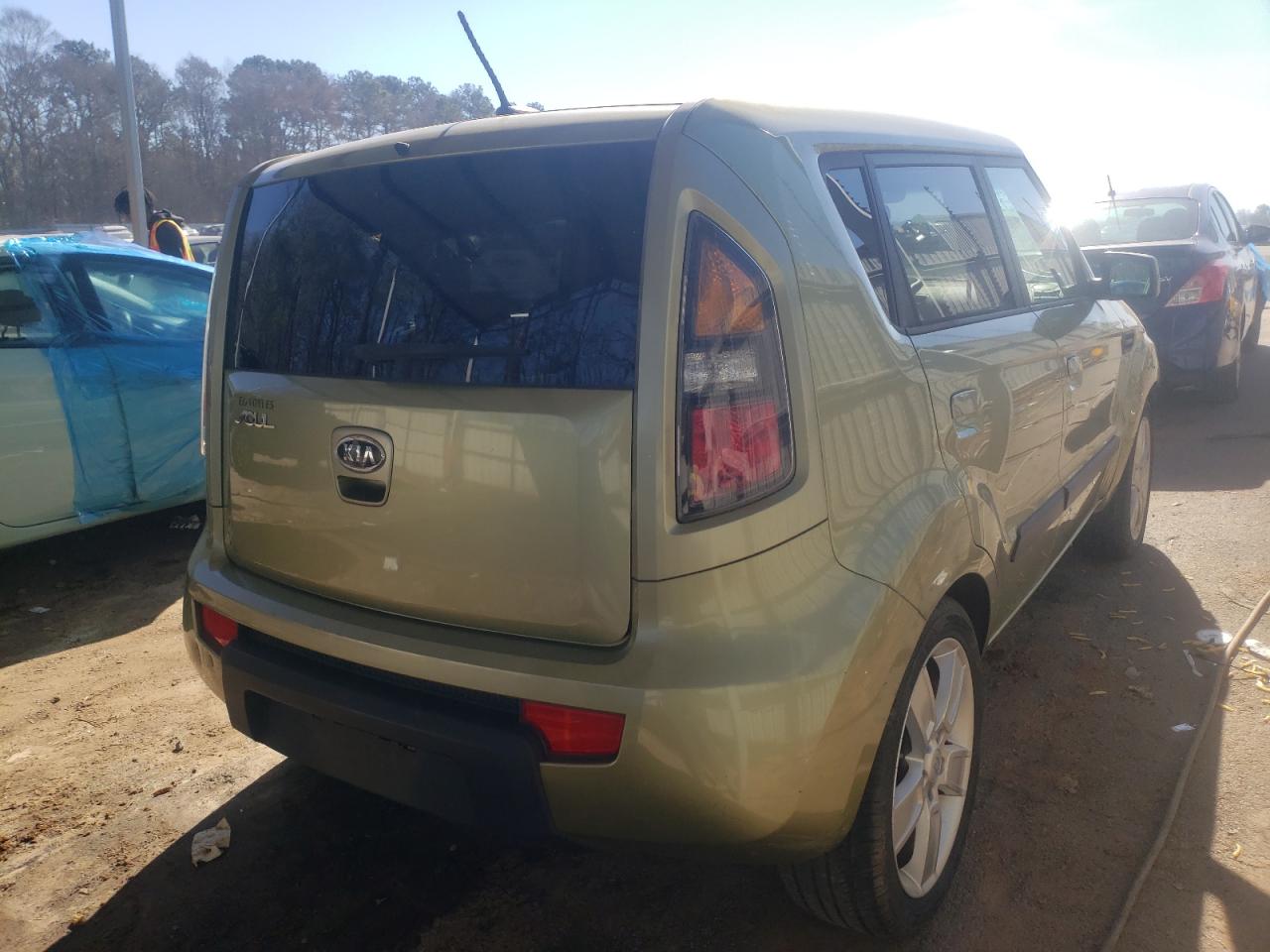 Photo 4 from auction – 2010 KIA SOUL + with VIN KNDJT2A20A7062952