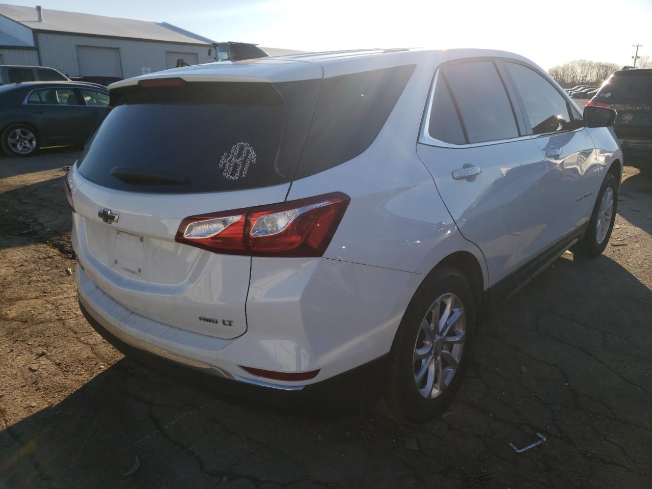 Photo 4 from auction – 2018 CHEVROLET EQUINOX LT with VIN 2GNAXSEV0J6215975