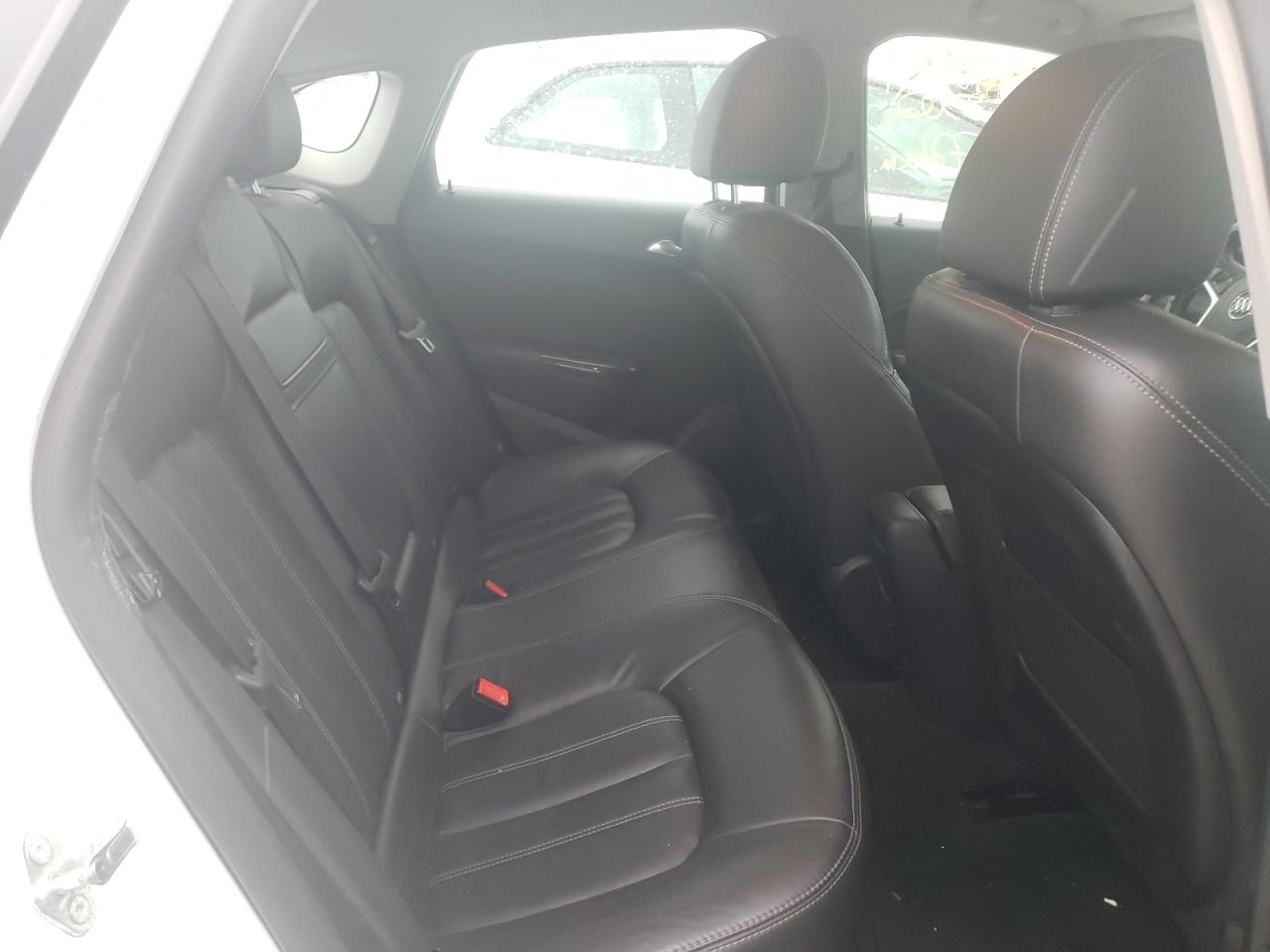 Photo 6 from auction – 2014 BUICK VERANO with VIN 1G4PS5SK8E4108835