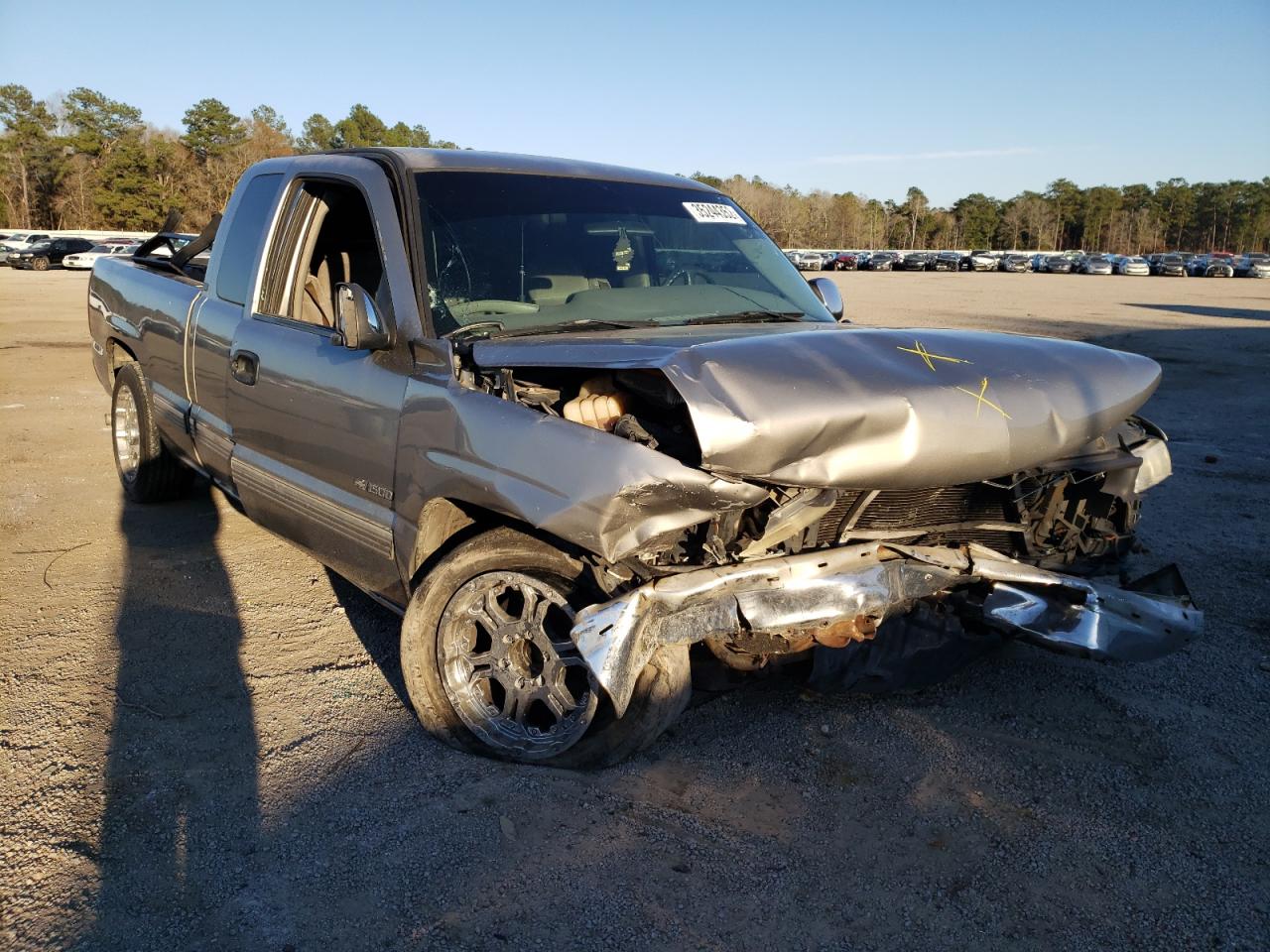 CHEVROLET SILVERADO 2000 with VIN 2GCEC19T2Y1388610 - Photo from auction