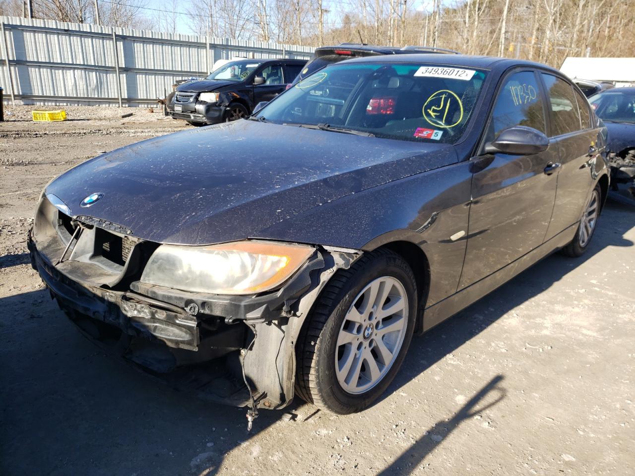 Photo 2 from auction – 2007 BMW 328 XI with VIN WBAVC935X7KX53409