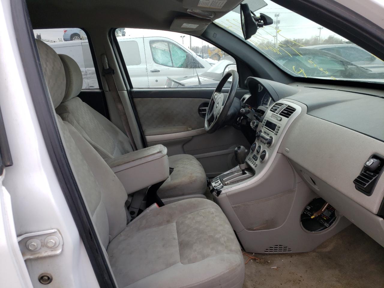 Photo 5 from auction – 2005 CHEVROLET EQUINOX LT with VIN 2CNDL73F156174669