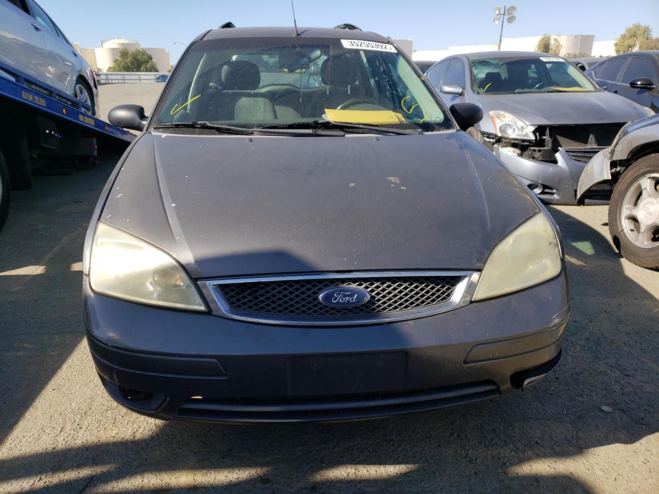 Photo 9 from auction – 2005 FORD FOCUS ZXW with VIN 1FAFP36N05W203975