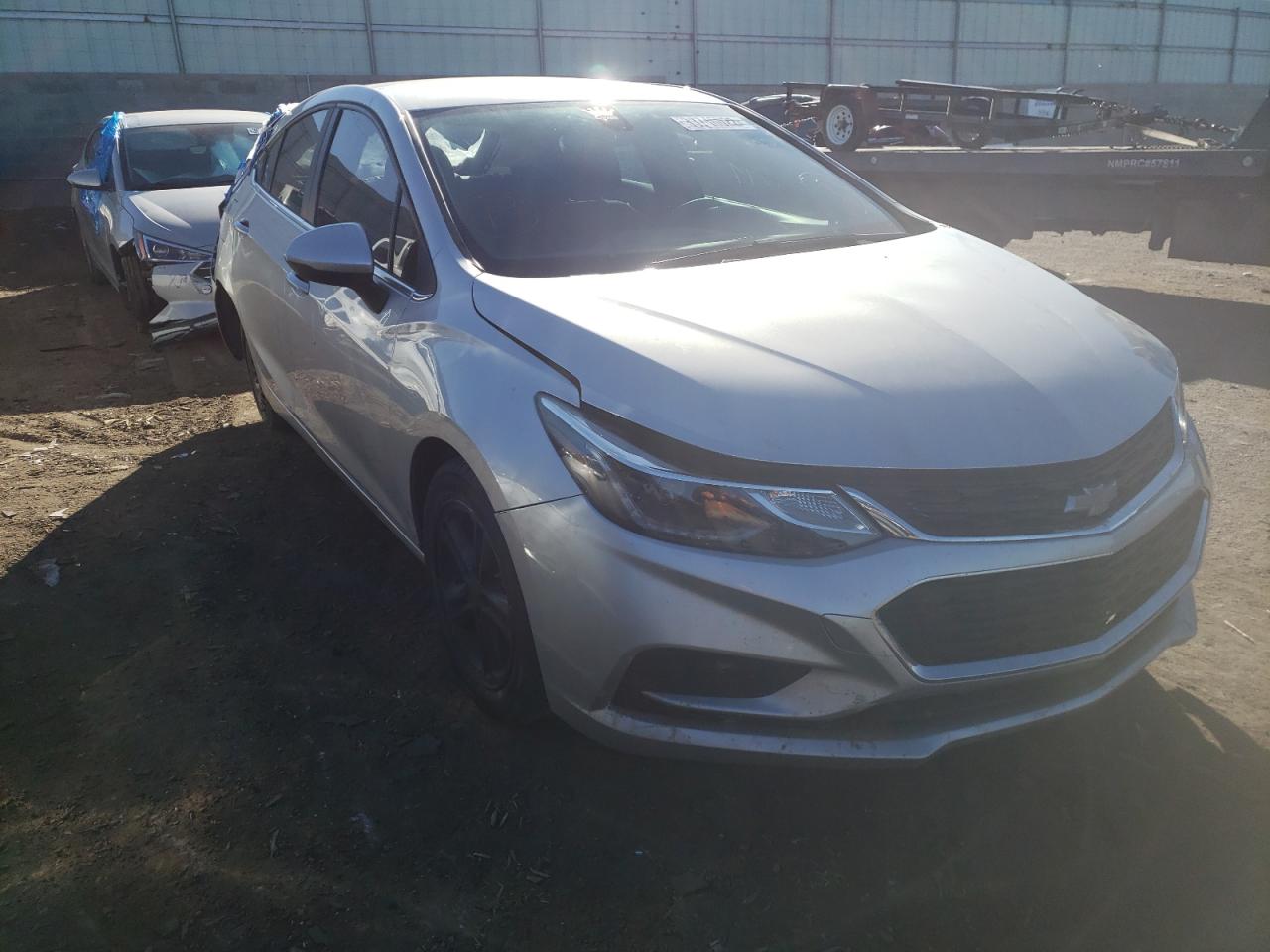 Photo 1 from auction – 2018 CHEVROLET CRUZE LT with VIN 3G1BE6SM7JS596336