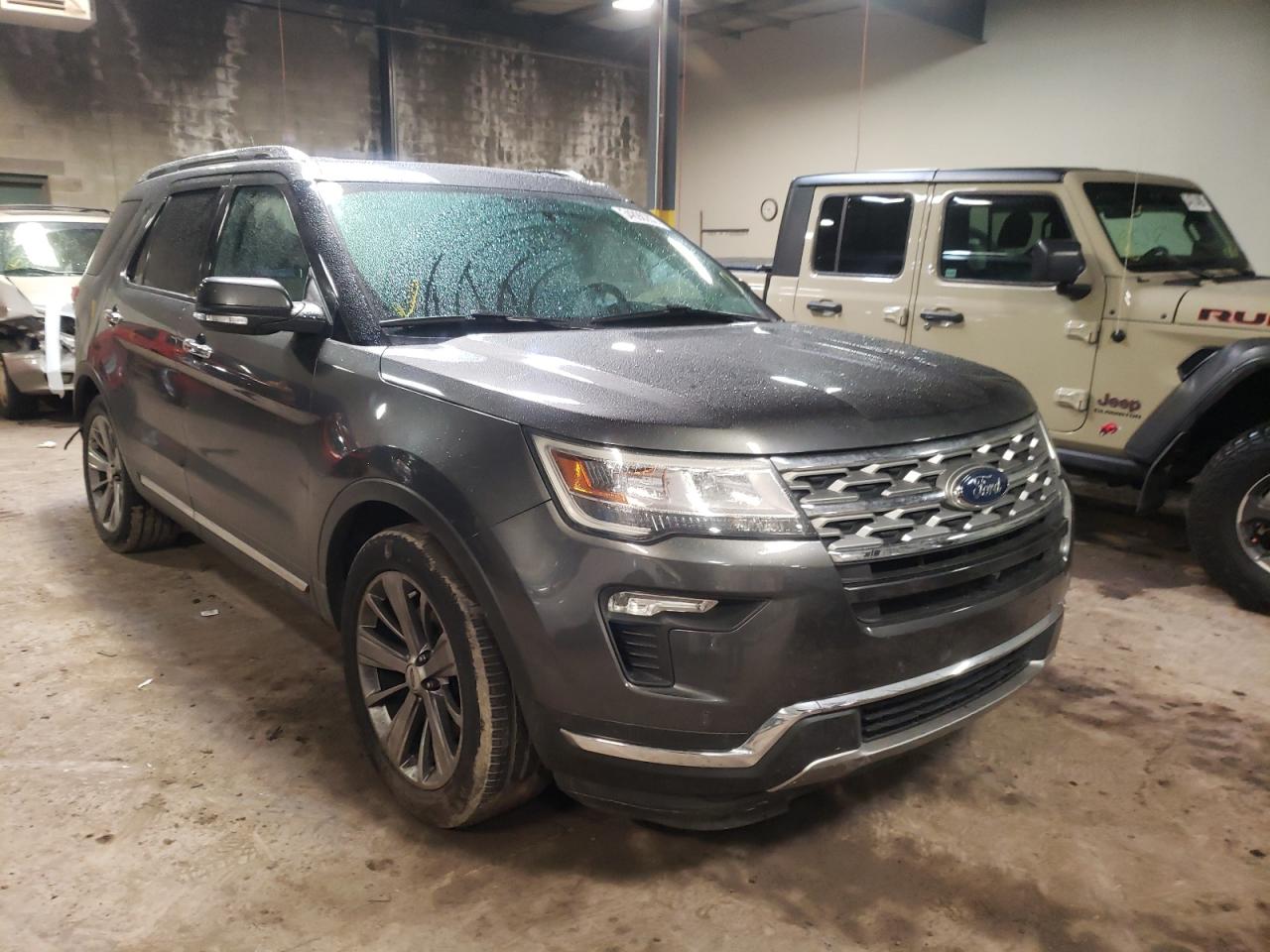 FORD EXPLORER L 2018 con VIN 1FM5K7F86JGA99210 - Foto de la subasta