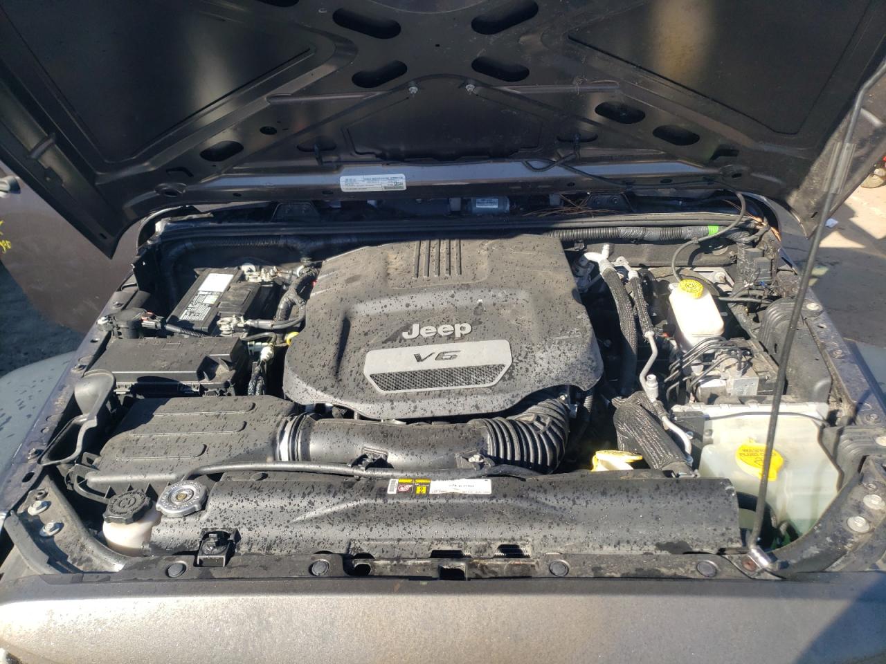 Photo 7 from auction – 2016 JEEP WRANGLER U with VIN 1C4BJWDG4GL176395