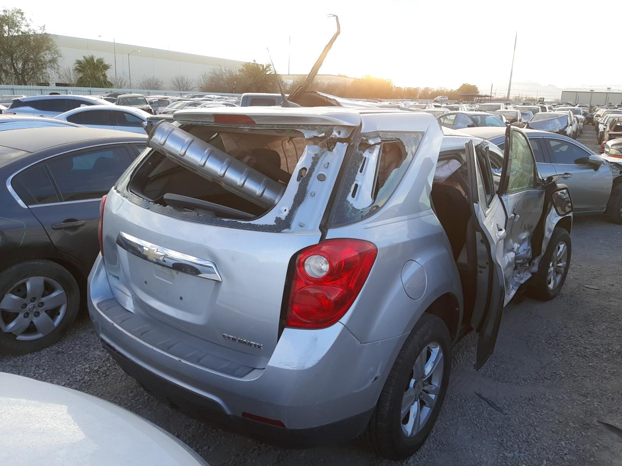 Photo 4 from auction – 2012 CHEVROLET EQUINOX LS with VIN 2GNALBEK0C1232552