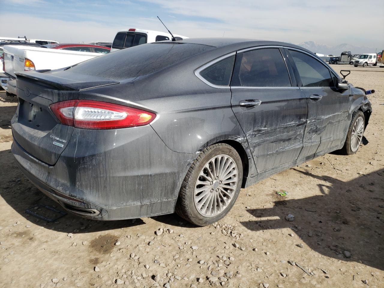 Photo 4 from auction – 2016 FORD FUSION TIT with VIN 3FA6P0K98GR197985