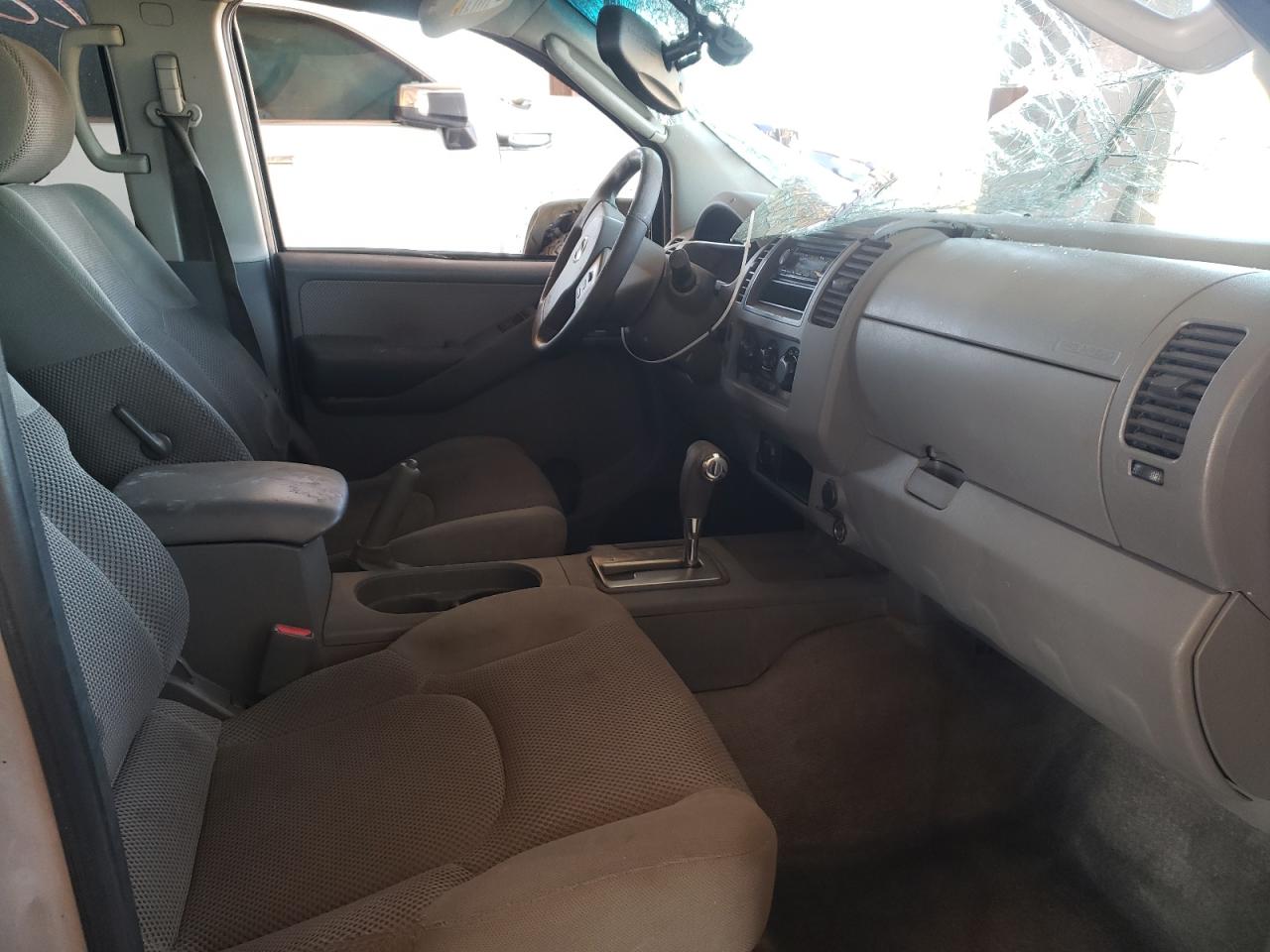 Photo 5 from auction – 2005 NISSAN FRONTIER C with VIN 1N6AD07W55C444707