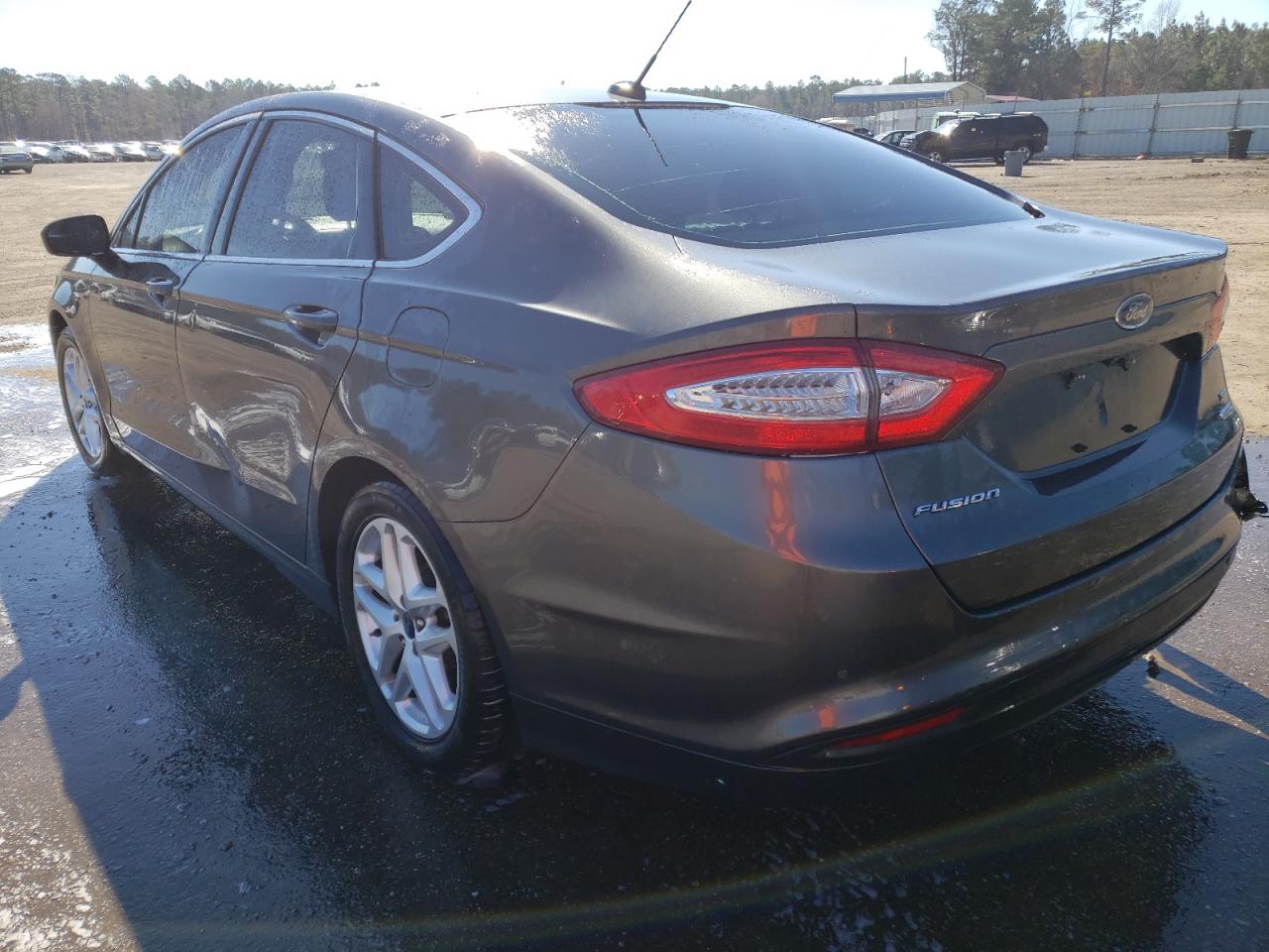 Photo 3 from auction – 2015 FORD FUSION SE with VIN 3FA6P0HD0FR167499