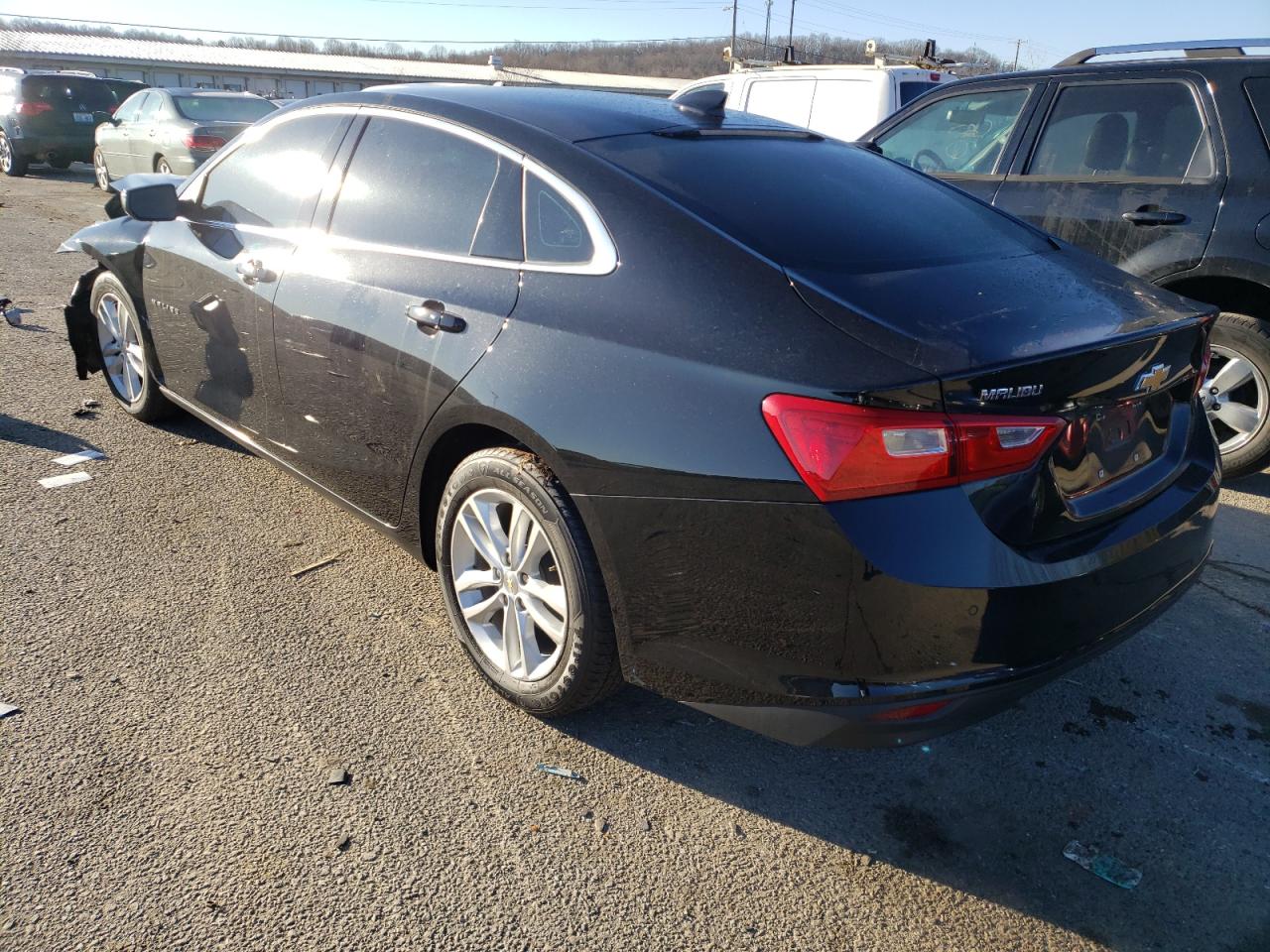 Photo 3 from auction – 2017 CHEVROLET MALIBU LT with VIN 1G1ZE5ST0HF156148