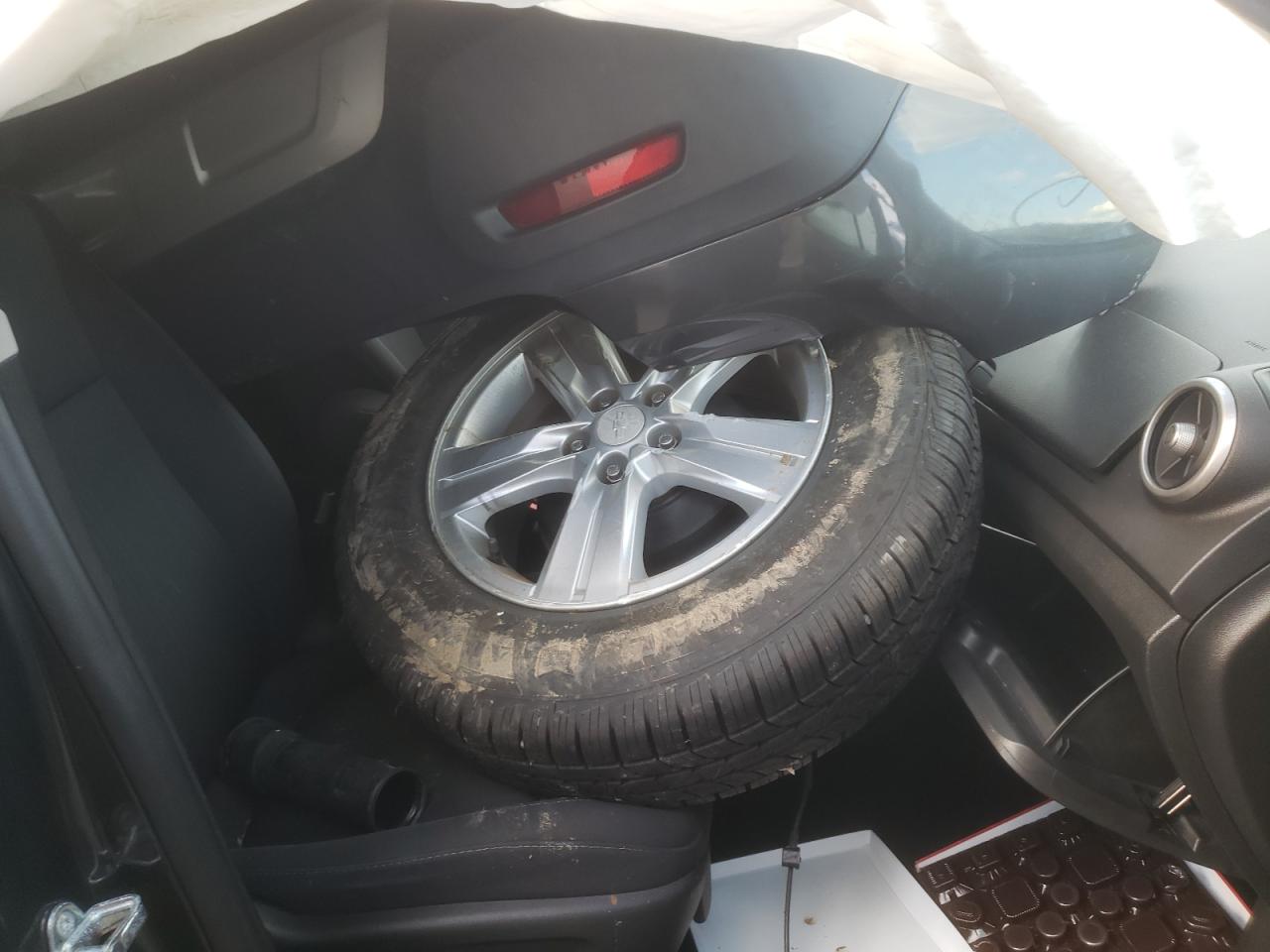 Photo 5 from auction – 2016 CHEVROLET TRAX 1LT with VIN 3GNCJLSBXGL185771