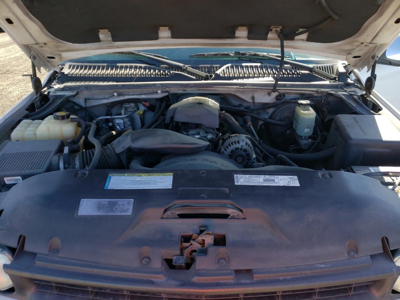 Photo 7 from auction – 2000 CHEVROLET SILVERADO with VIN 1GCEC19V0YZ341732