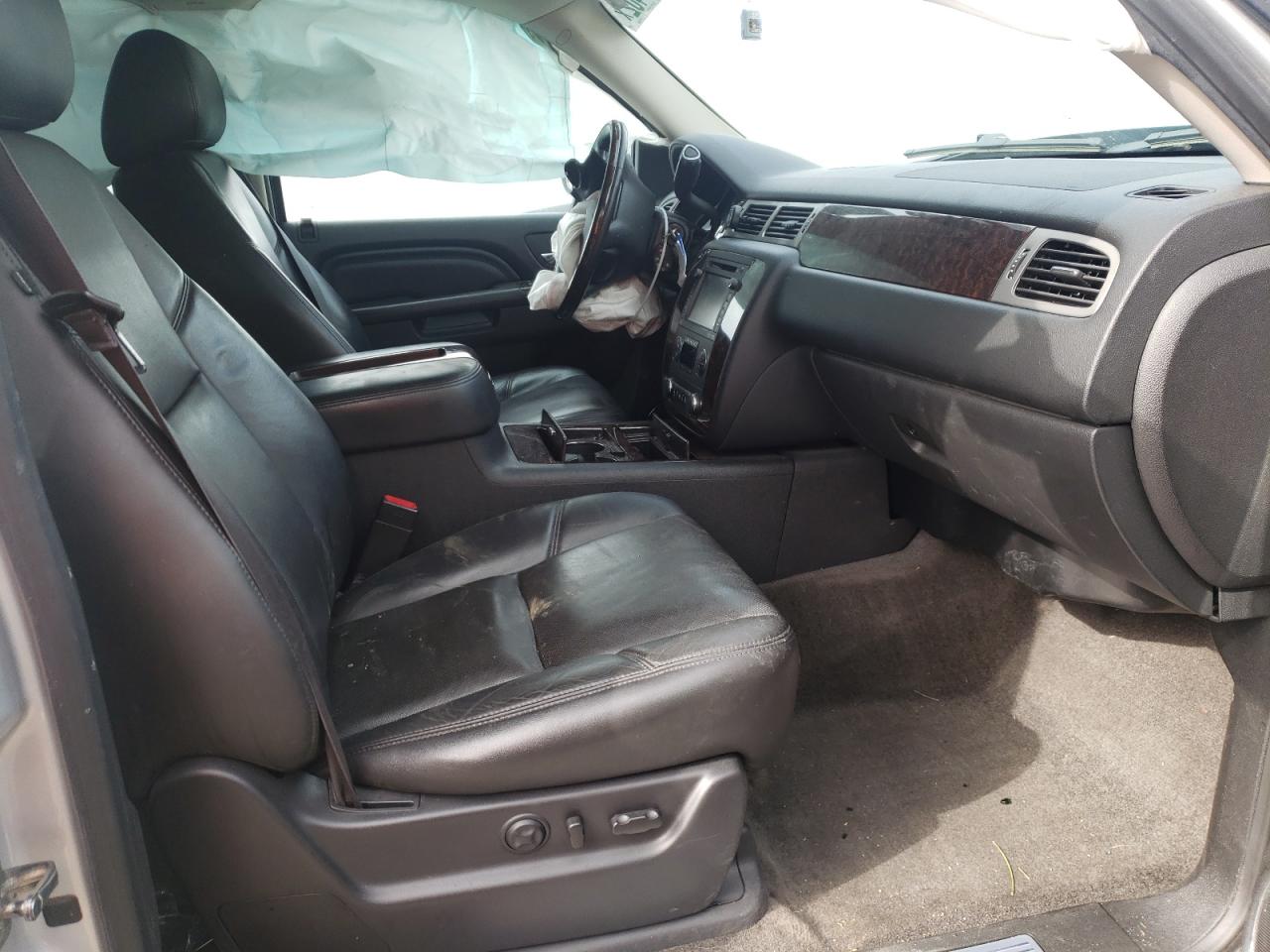 Photo 5 from auction – 2013 GMC YUKON DENA with VIN 1GKS2EEF9DR354909