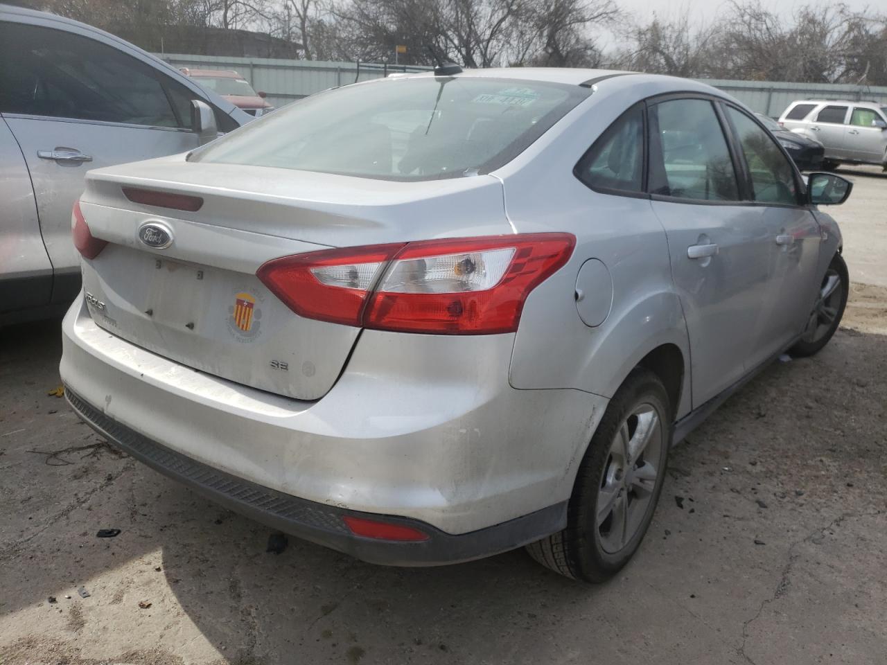 Photo 4 from auction – 2012 FORD FOCUS SE with VIN 1FAHP3F22CL269375
