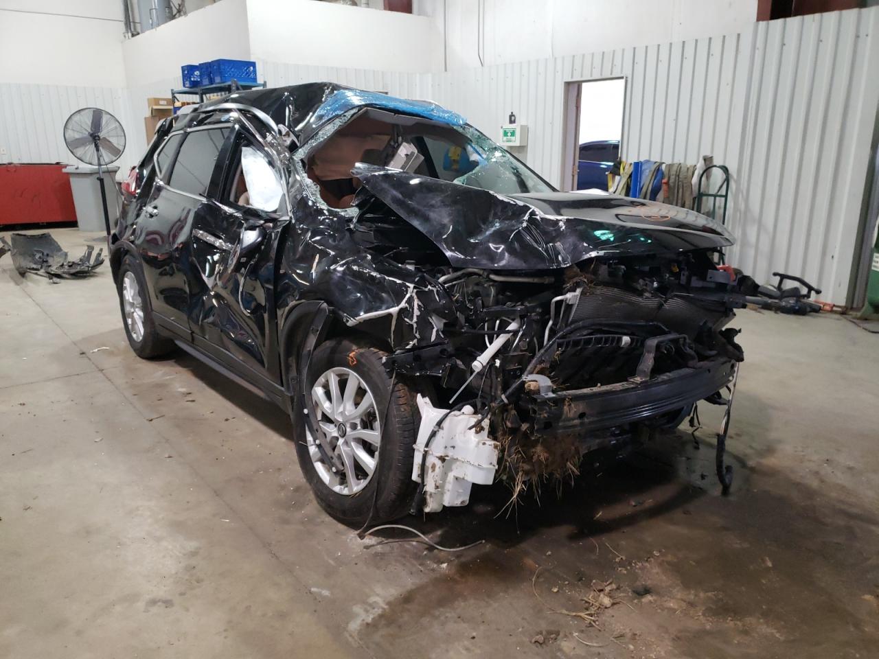 NISSAN ROGUE S 2017 with VIN JN8AT2MT5HW147763 - Photo from auction