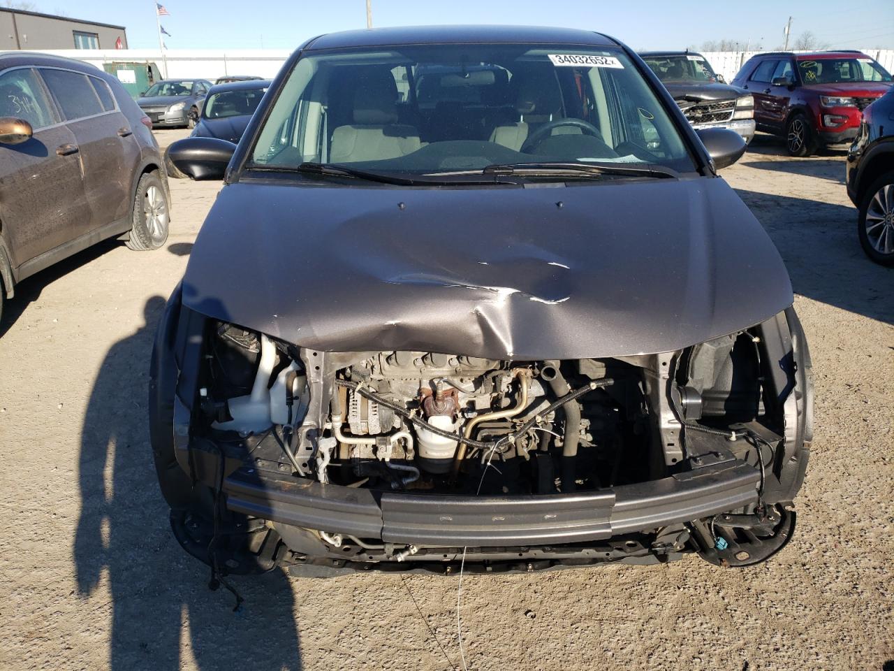 Photo 9 from auction – 2015 HONDA ODYSSEY EX with VIN 5FNRL5H49FB043197