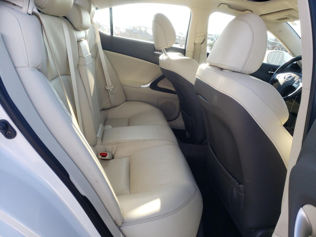 Photo 6 from auction – 2011 LEXUS IS 250 with VIN JTHBF5C29B5150064