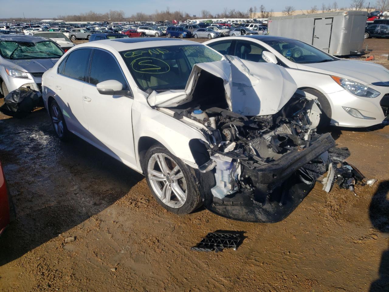 VOLKSWAGEN PASSAT SE 2014 with VIN 1VWBP7A34EC013830 - Photo from auction